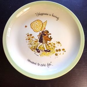 VINTAGE HOLLY HOBBIE COLLECTORS PLATE-"Happiness is having someone to care for"